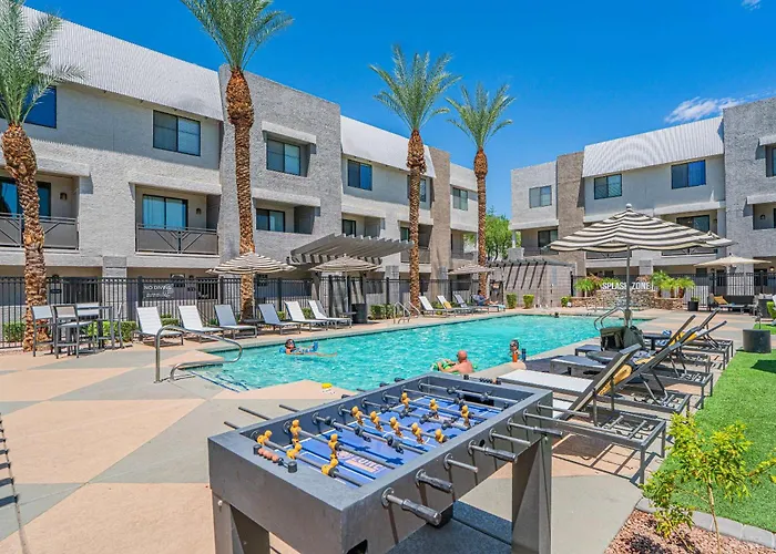 Contemporary At Westgate Pool Gym Wd Apartment
