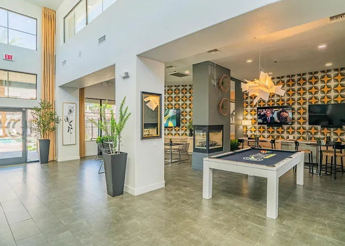Contemporary At Westgate Pool Gym Wd Apartment
